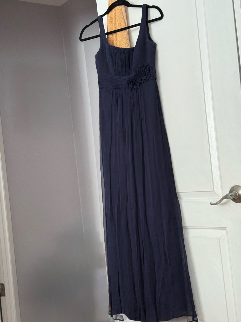 Amsale Navy Sleeveless Chiffon Evening Gown w Rosette Waist for Prom or Wedding